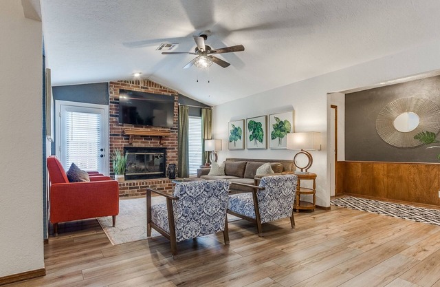 3 miles from OU 3 bedroom 2 bath