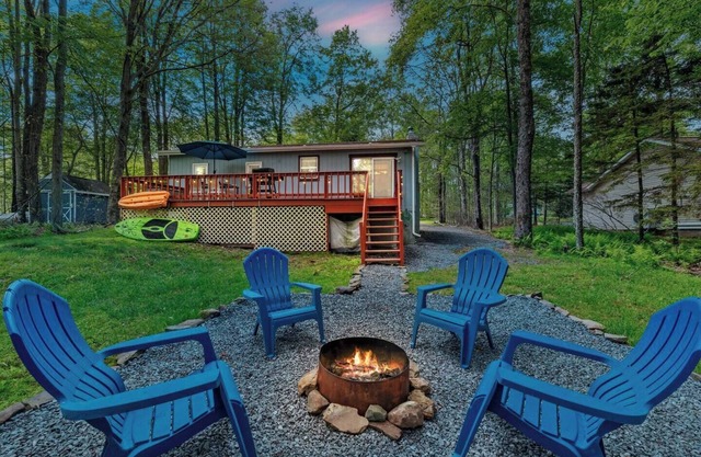 3 min walk to beach, TV, AC, Firepit, Wi-Fi