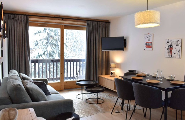 3-Zimmer Ferienwohnung mit Balkon und Pool, 6 Personen, in Pisten- und Zentrumsnähe, Méribel