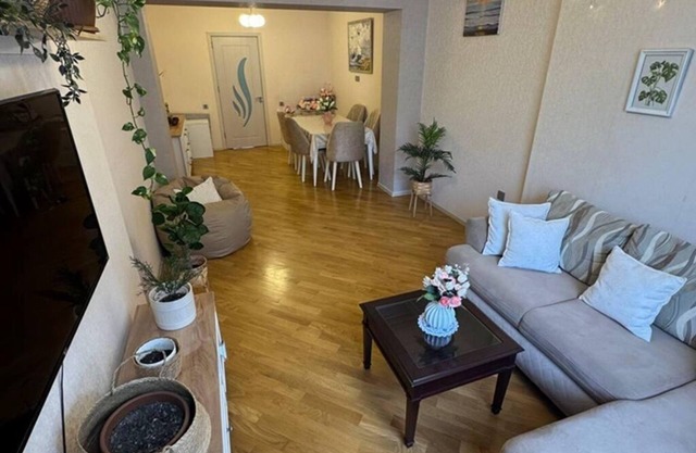 3 Room Green View Apartment in the Heart of Baku
