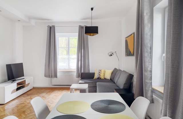 3 Zimmer atemberaubendes & ruhige Wohnung für 6, Altstadt, Warschau