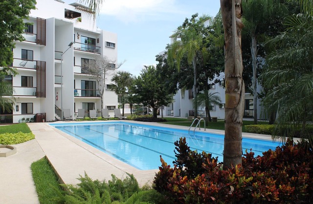 3 Rooms with Roof Garden, Jacuzzi and Pool