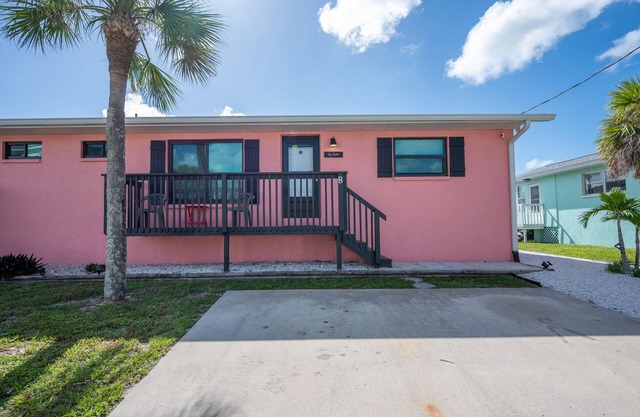 3's Company-"Villa Janet"- 1 Block from Gulf of Mexico