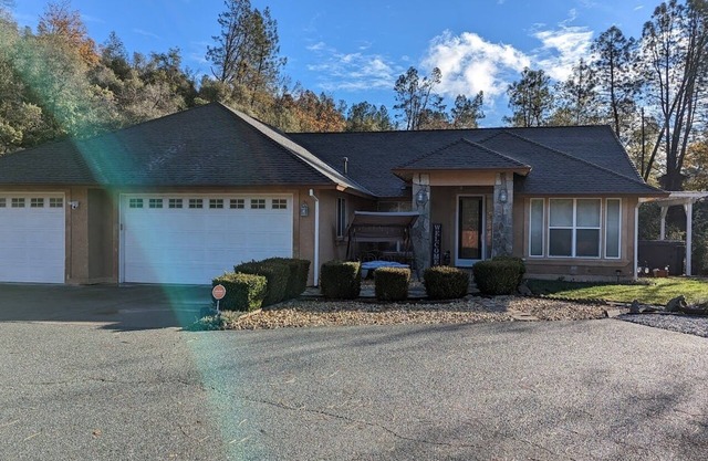 3 Shasta's Retreat: Spa & Pool+GameRoom