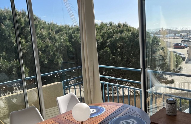 3-star-rated 2-bedroom apartment with loggia in Argelès harbor