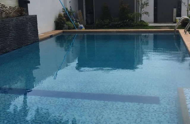 3 Story, 5 bedroom house, New Construction 2020 Modern Design, Pool w/ BBQ area.
