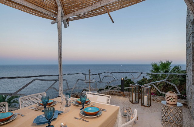 3 Suites - 14 places in VILLA ORCEHSTRA SUL MARE