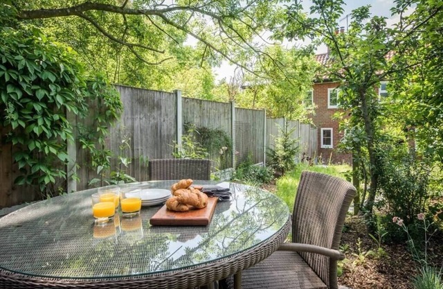 3 Vicarage Cottages Bruisyard Air Manage Suffolk