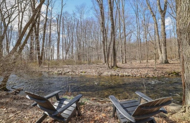 30+ Day Stay - Dream Oasis by the Trout Stream – A Serene Colonial Retreat