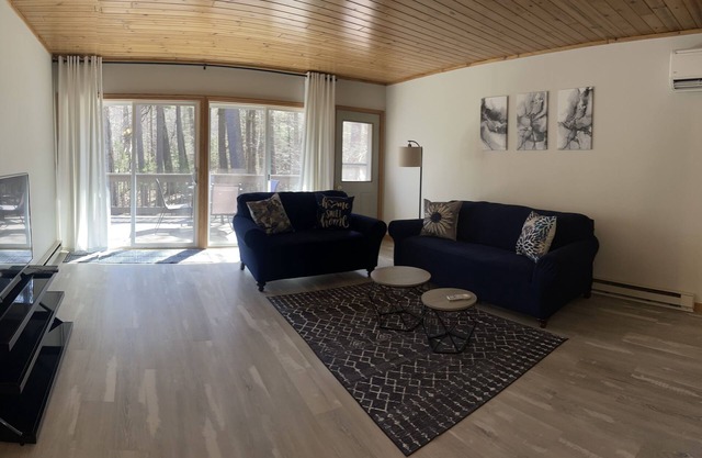 30 nights minimum stay! Peaceful & Convenience, near the beach and down town.