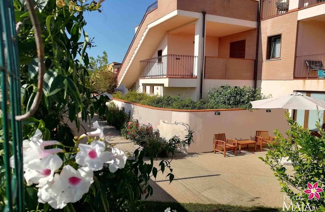 30 qm Studio-Apartment - Kochnische mit Wohnbereich, Schlafbereich, Badezimmer
