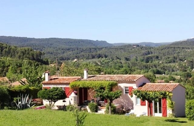 Mieten Flayosc (Var) provenzalisches Haus auf großem Grundstück