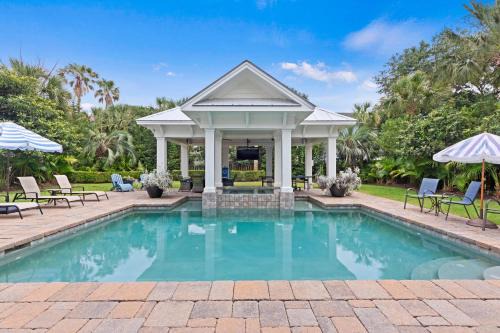 3008 Cameron Blvd