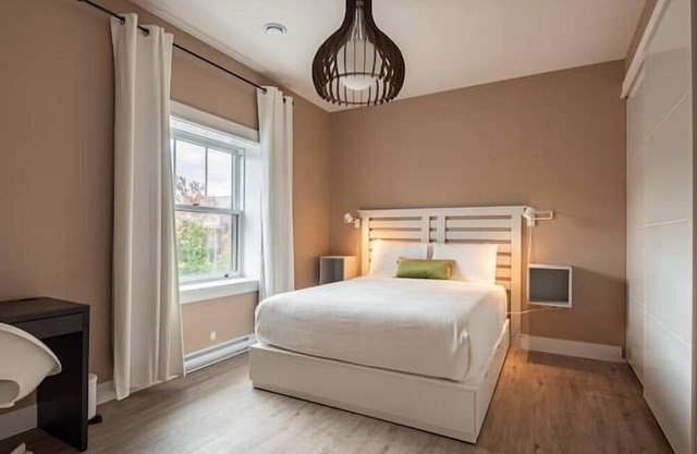 301 - Central Wolfville Suite for 2 With City View