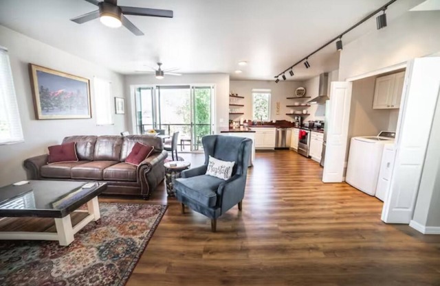 301The Lofts, by Flagtown, 2 bed 2 bath