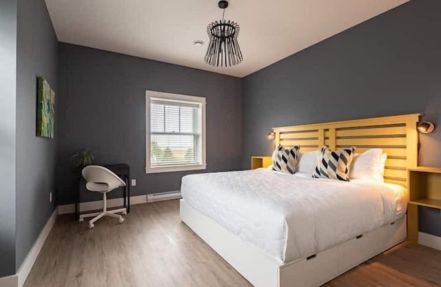 302 - Wolfville Suite with Stellar Views and Patio