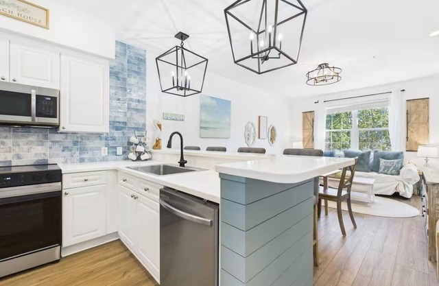 30A ☀️ Community Pool | Putt-Putt | Gym | Bocce | Shuffleboard ☀️ Gated Community