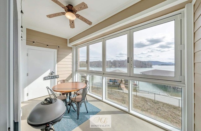 #312 Pointe - 2 Bedroom Lakefront Condo at Mariners SML