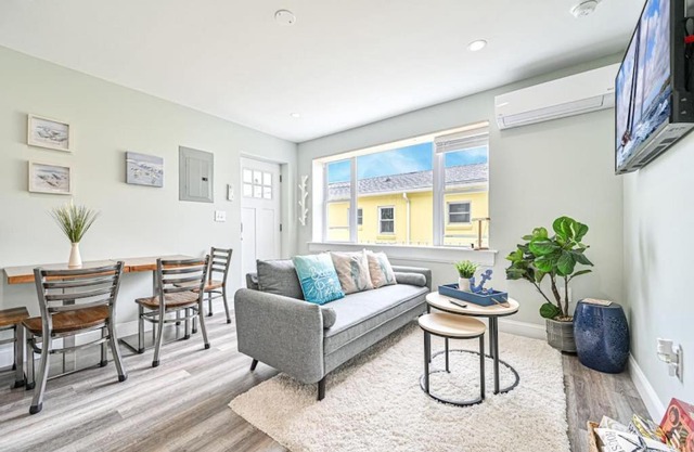 318 E Youngs Ave Unit 7 Salty Shore Retreat Coastal Charm Tranquility