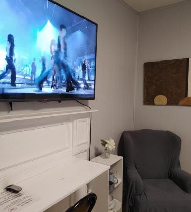 32 jean St Room 0