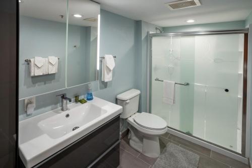 3419B - Double Queen Standard Powderhorn Lodge suite
