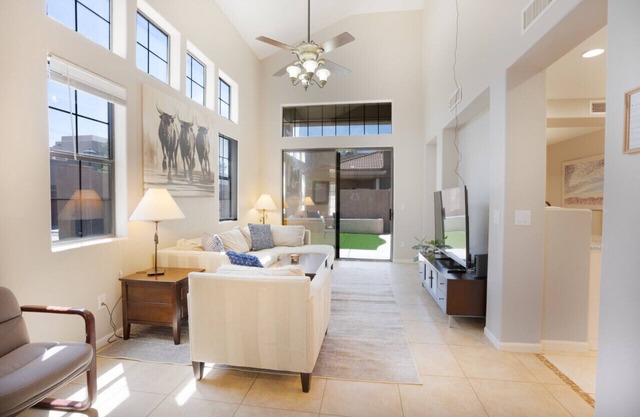 3422 e university 20 · Fantastic 2 Bed Townhome in Central Mesa
