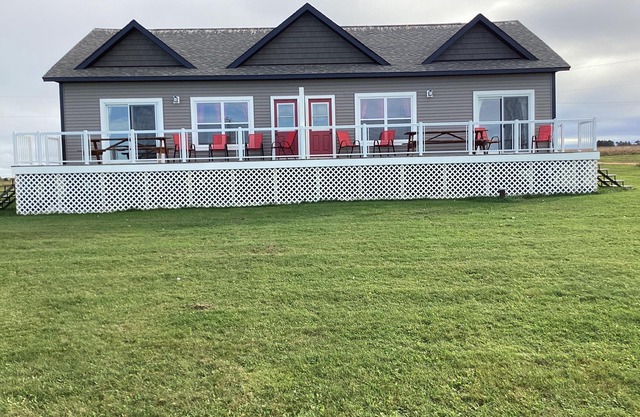 35 Blue Water Av, Park Corner PE