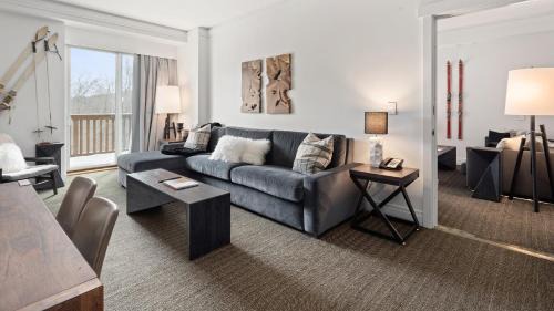 351 Lodge At Spruce Peak Ski In Ski Out 3 Bedroom Suite By Stowe Mountain Rentals
