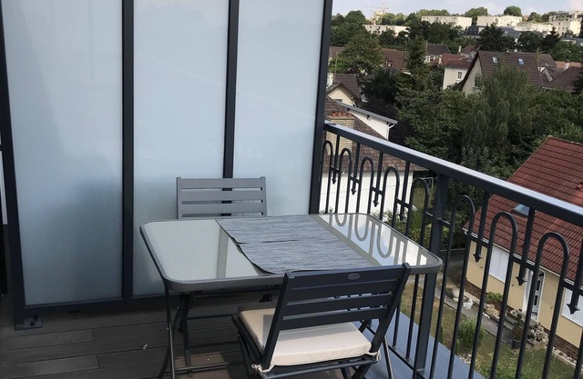 35m2 neue nach Süden ausgerichtete oberste Etage mit Terrasse