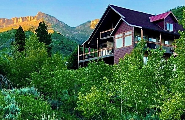 360 * Ansichten, große neue Kabine, Schlafmöglichkeiten für 14, in Ashley Nat Forest, 54 ml von Park City