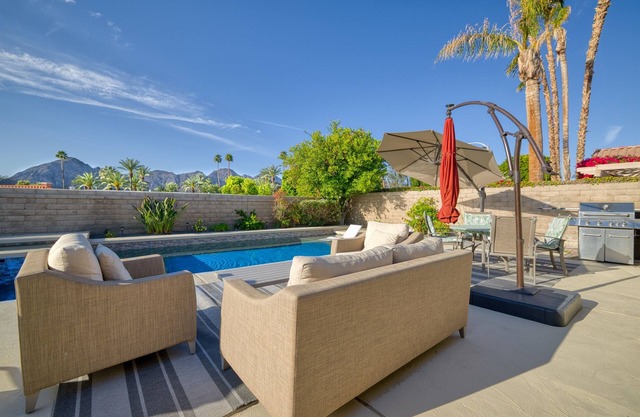 INDIAN WELLS POOL HOME - Toller Ort für Familie und Freunde zum Schwimmen, Essen und Entspannen.