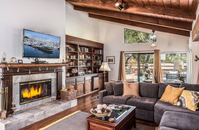 3754 Pebble Beach Escape ~ 17 Mile Drive & Beach ~ Blick auf Golfplatz