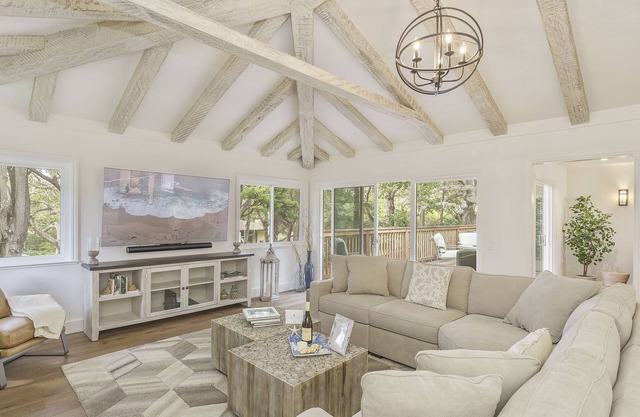 3877 Sea Esta - Beautifully Remodeled, Near Golfing
