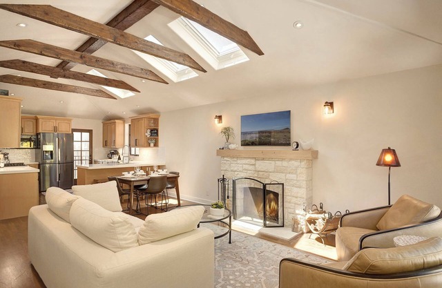 3926 Scandia - Walk to Downtown and the Beach, Available for Extended Stays!