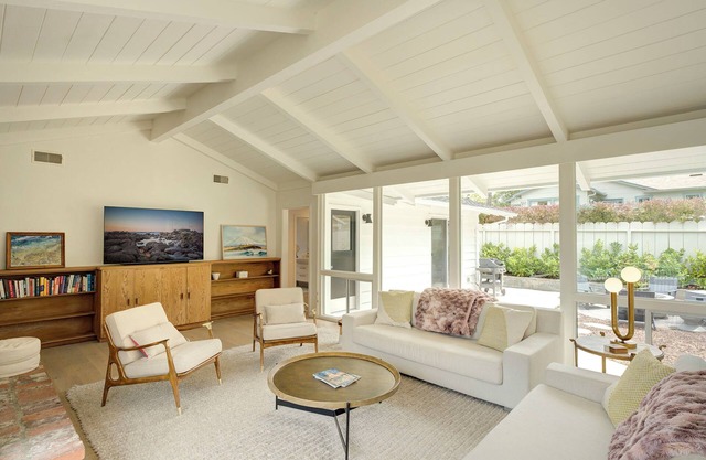 3938 La Vida Lobos - Cozy, Available for Extended Stays!