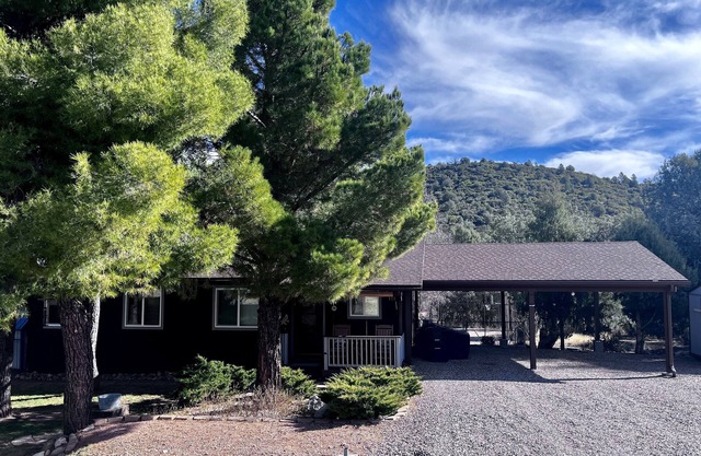 3B/1B Riverfront Retreat in Payson – Cool Summer Getaway, 4 Season Nature Escape