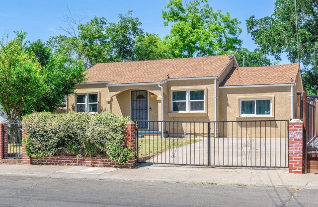 3BD/1B Close to Downtown
