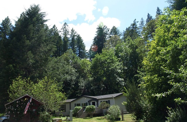 3bdrm / 2ba Abgeschieden & Bequem, 1 Hektar großen eingezäunten Hof, 15 min. nach Redwood Forest
