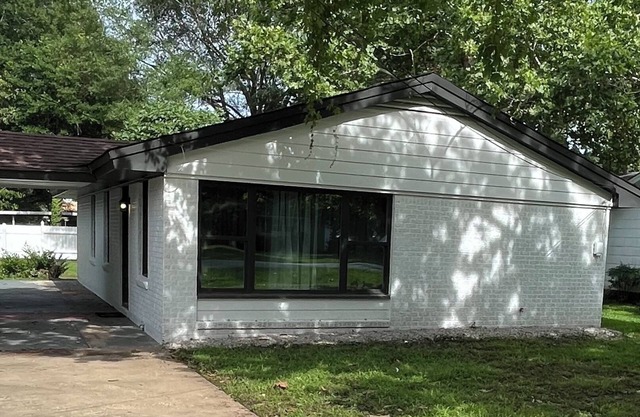 3BR/1.5 BA house located in quiet neighborhood in Rayville, La.
