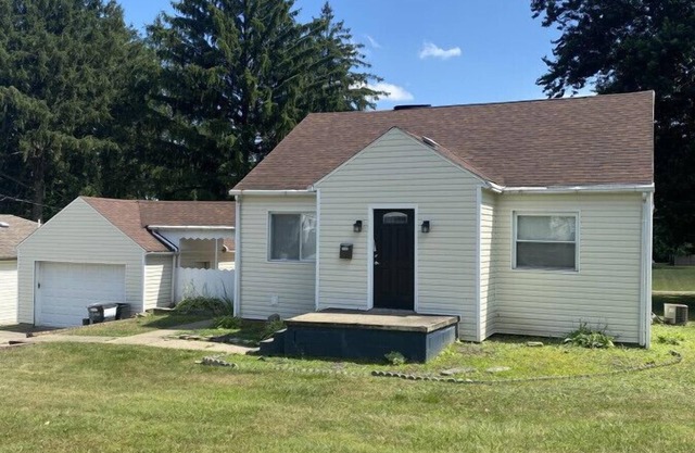3BR/2BA North End, All Ammenities Included!