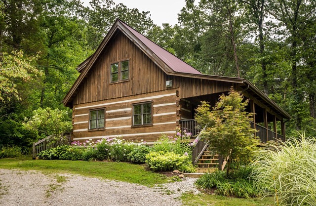 Boondock Vacation Log Cabin