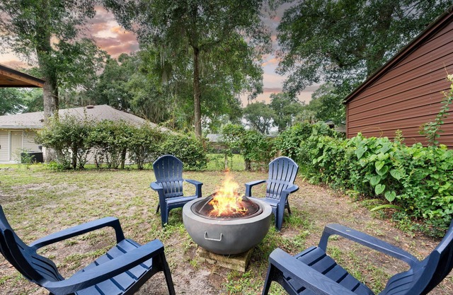 3BR Family Getaway 8 min to Downtown & Beaches