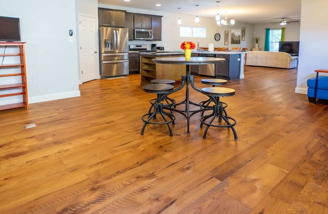 3BR Parkside Home | Perfect Location / ABODEbucks