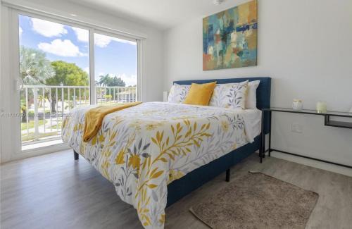 3BR Townhouse, Miami and the Keys