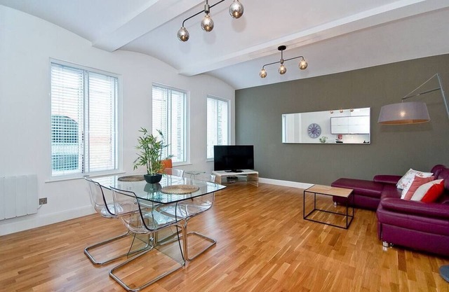 Mulberry Flat 3 - Ein Schlafzimmer im 2. Stock - für 4 Gäste in 1 Schlafzimmer