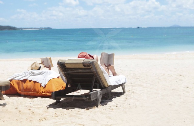★★★★★ 3 Minuten zu Fuß zum Strand, Bars und Restaurants - Blick auf die Berge - Modern & Stylish