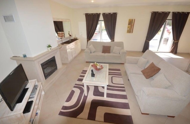 4 + 1 Schlafzimmer Villa in der Nähe von Quinta do Lago / Vilamoura