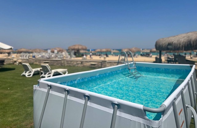 4-BR Beachfront Villa Private Pool On Red Sea !