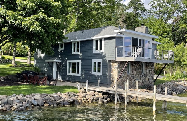 4 BDRM 2 Bath Cottage am Ufer des Green Lake