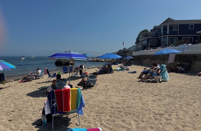 4-BdRm Home at Black Point Beach, E. Lyme - WiFi + AC! JUN-AUG 2025 WKLY RENTAL